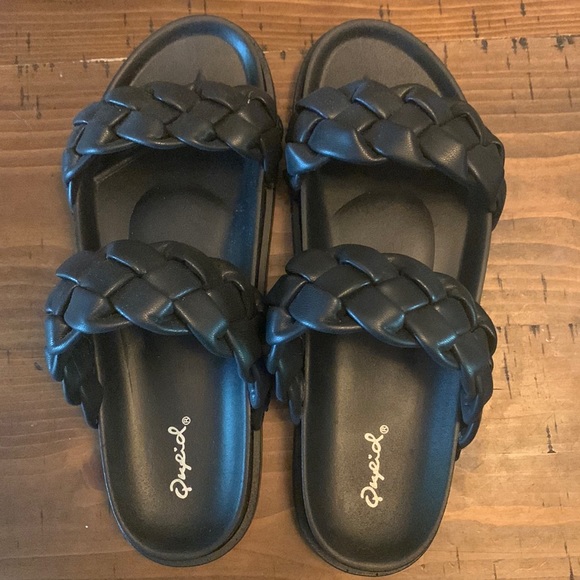 Qupid Shoes - Black women’s sandals
